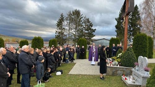 Pobožnosť na cintoríne a požehnanie Pamätníka nenarodeným deťom